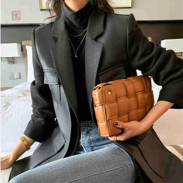Manteau noir en cuir pour femme élégant