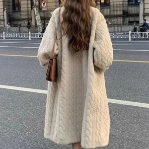 Manteau Style Kimono pour un look contemporain
