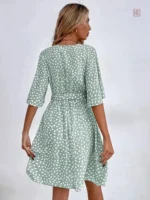 Style kimono vert, parfait pour les occasions estivales et décontractées