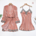 Pyjama satin femme, style raffiné et délicat