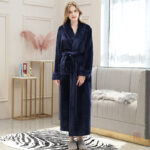 Peignoir kimono bleu pour femme élégant et confortable