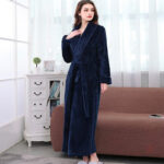 Peignoir bleu femme style kimono, idéal pour la maison