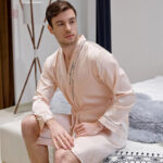 Peignoir homme en satin doux et confortable