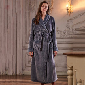 Peignoir kimono femme en gris élégant