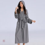 Peignoir kimono pour femme, couleur grise élégante