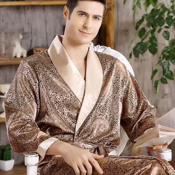 Peignoir kimono homme, idéal pour le bain et les moments de détente