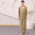 Peignoir de plage pour homme en style kimono