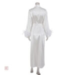 Peignoir kimono blanc pour moments de détente