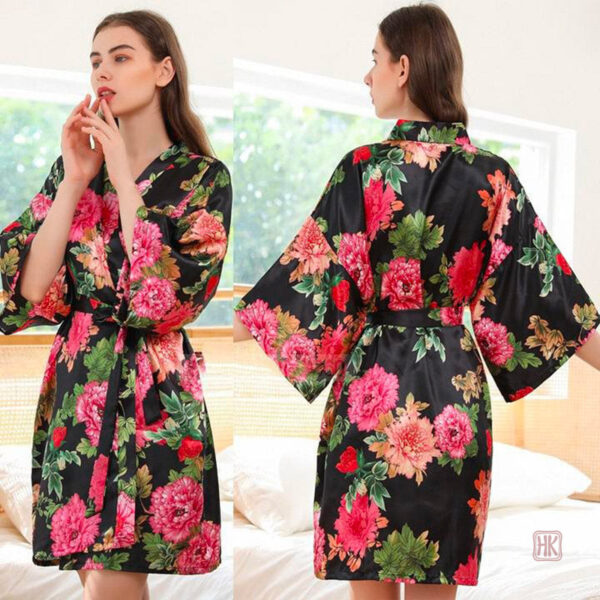 Style kimono femme, peignoir à l'allure moderne