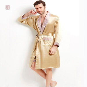 Peignoir élégant en soie, style kimono masculin