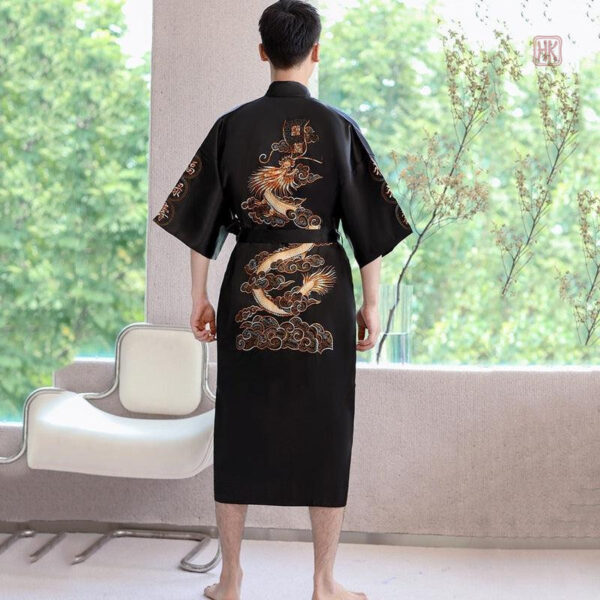 peignoir-kimono-asiatique-noir-homme-1 Peignoir Kimono Noir pour homme, style asiatique élégant
