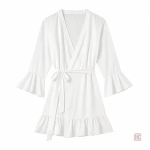 Peignoir d'été blanc, style kimono avec détails volantés