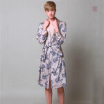 Kimono blanc homme avec design tigre élégant
