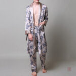 Peignoir homme style kimono, motif tigre unique