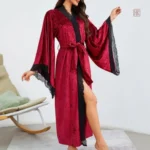 Peignoir Kimono Élégant en Teinte Bordeaux