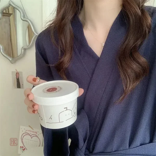 Kimono femme avec coupe ample, idéal pour la maison