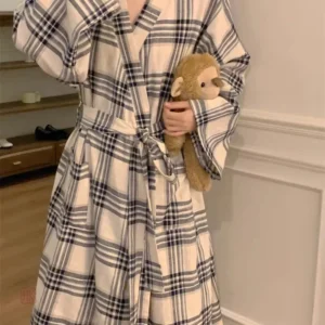 Peignoir à motifs pour un confort nocturne