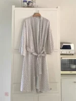 Vêtement de nuit chic et moderne pour femme