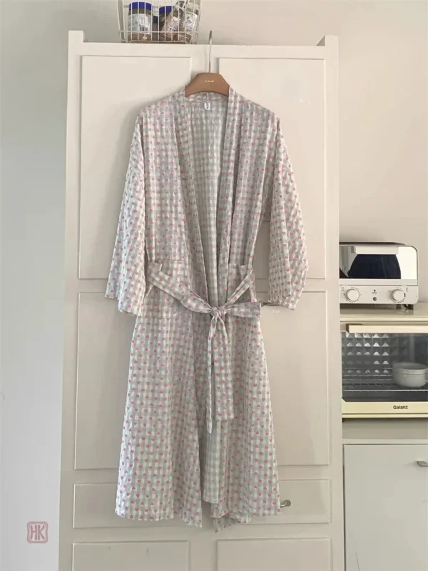 Vêtement de nuit chic et moderne pour femme