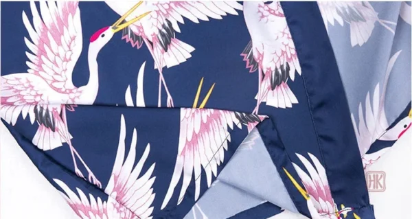 Kimono féminin léger avec design de grues