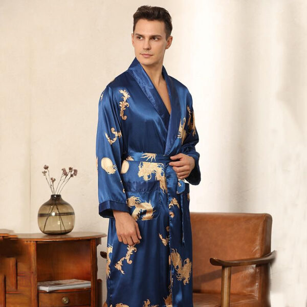 Peignoir long style japonais en teinte bleue