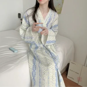 Kimono femme bleu léger pour un confort optimal