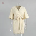 Peignoir léger style kimono, couleur beige