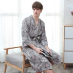 Kimono homme avec design géométrique moderne