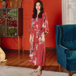 Peignoir femme style kimono avec motifs floraux