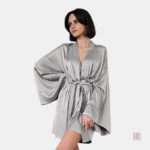 Peignoir court léger pour femme en style kimono
