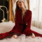 Peignoir femme en satin brillant