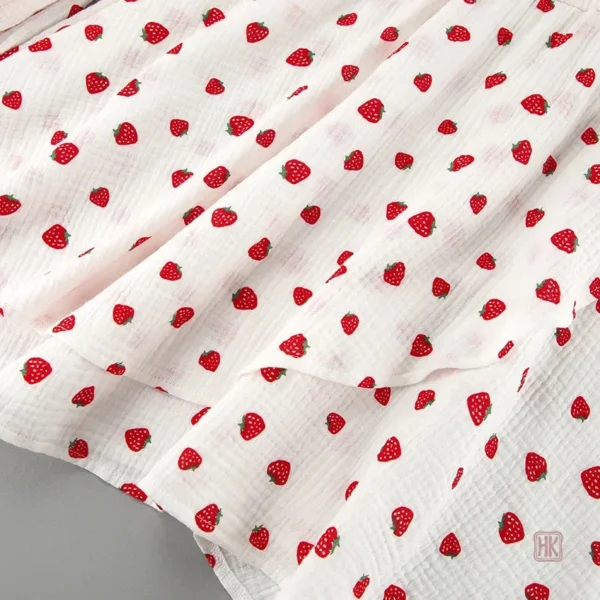 Vêtement léger en coton avec manches kimono