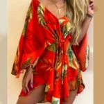 Petite robe kimono rouge à manches chauve-souris