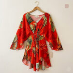Vêtement léger style kimono, couleur rouge vif