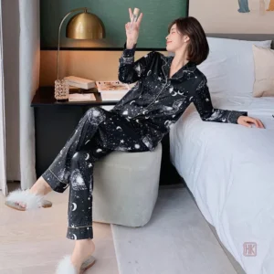 Pyjama étoile pour femme en style kimono