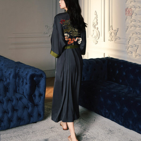Pyjama femme noir avec design chic et intemporel