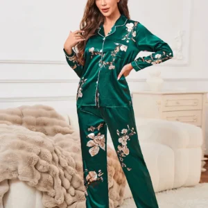 Pyjama Femme en vert sapin, style kimono