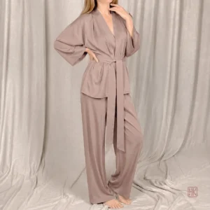 Kimono ample en brun, style décontracté pour le sommeil