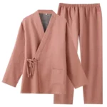Pyjama Doux en Rose pour Moments de Détente