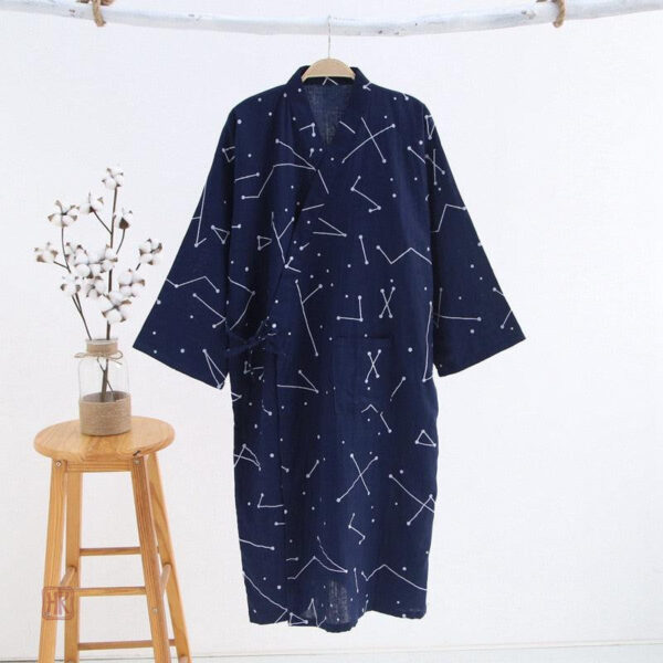 Kimono étoilé pour homme, idéal pour des nuits relaxantes