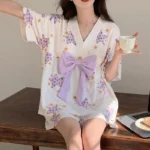 Kimono léger avec motif étoilé pour les nuits d'été