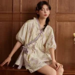 Kimono d'été pour femme, idéal pour des nuits paisibles