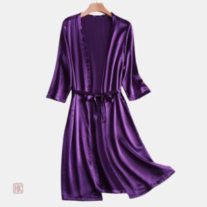Pyjama chic en soie pour femme, style raffiné