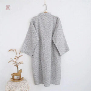 Kimono homme avec motif de vagues traditionnelles japonaises