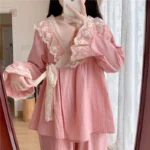 Pyjama Lolita avec design chic et féminin