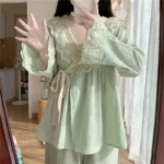 Kimono femme en dentelles délicates et stylées