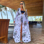 Robe blanche kimono élégante et fluide