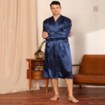 Robe de chambre confortable pour homme en teinte bleue