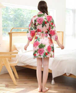 Robe de chambre longue avec motifs vintage raffinés