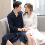 Robe de chambre bleue pour homme, design kimono